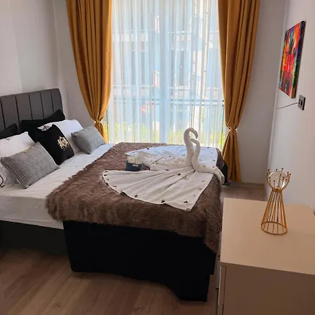 Okurcalar 126 M Havuzlu Bir Yatak Odali *