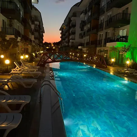 Okurcalar 126 M Havuzlu Bir Yatak Odali Apartman *